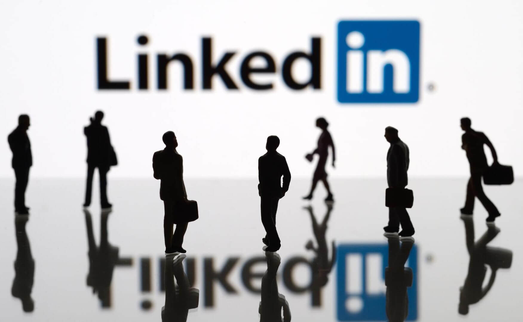 LinkedIn: Hãy tìm hiểu về nền tảng kinh doanh chuyên nghiệp LinkedIn thông qua những hình ảnh ấn tượng bên dưới. LinkedIn không chỉ là một mạng xã hội, mà còn là một công cụ quan trọng giúp kết nối các nhà quản lý và chuyên gia trong lĩnh vực kinh doanh.
